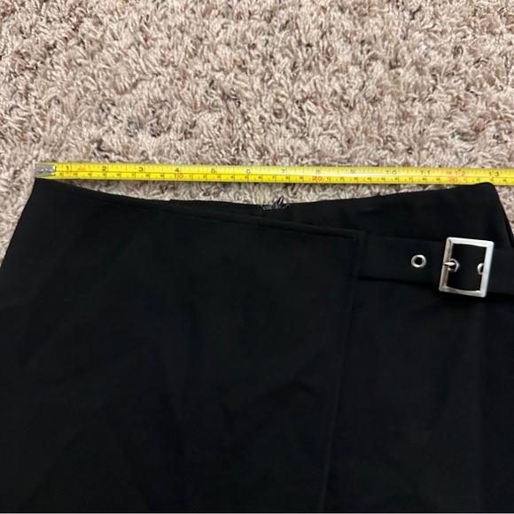 Superdown Christina Buckle Wrap Black Skort Women’s Size Small Party Baddie - Picture 15 of 16